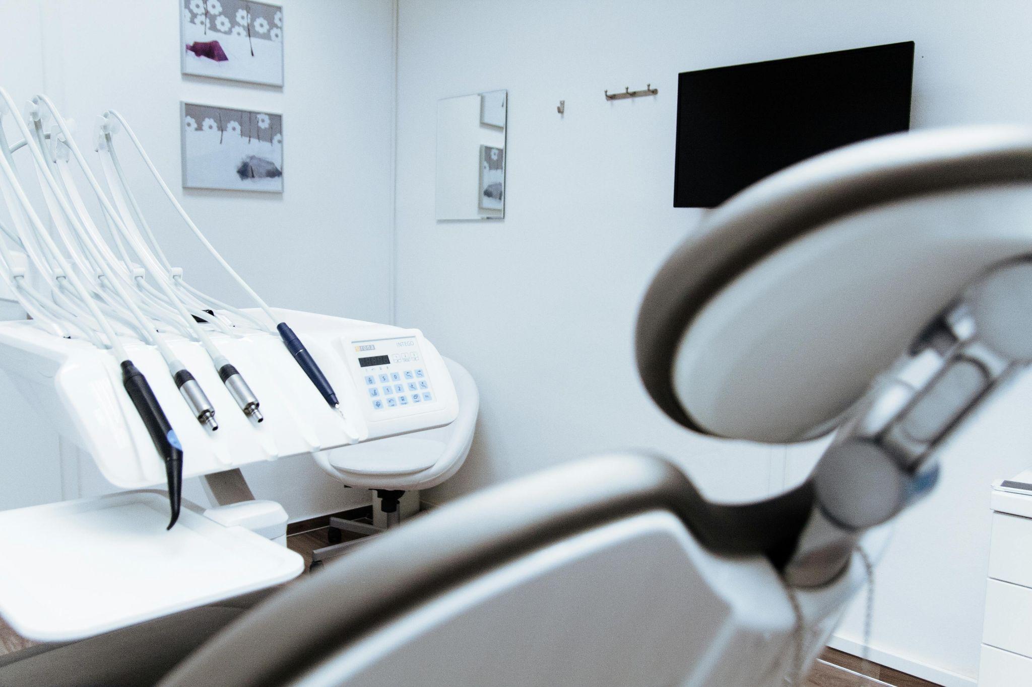 How much do dentists make?